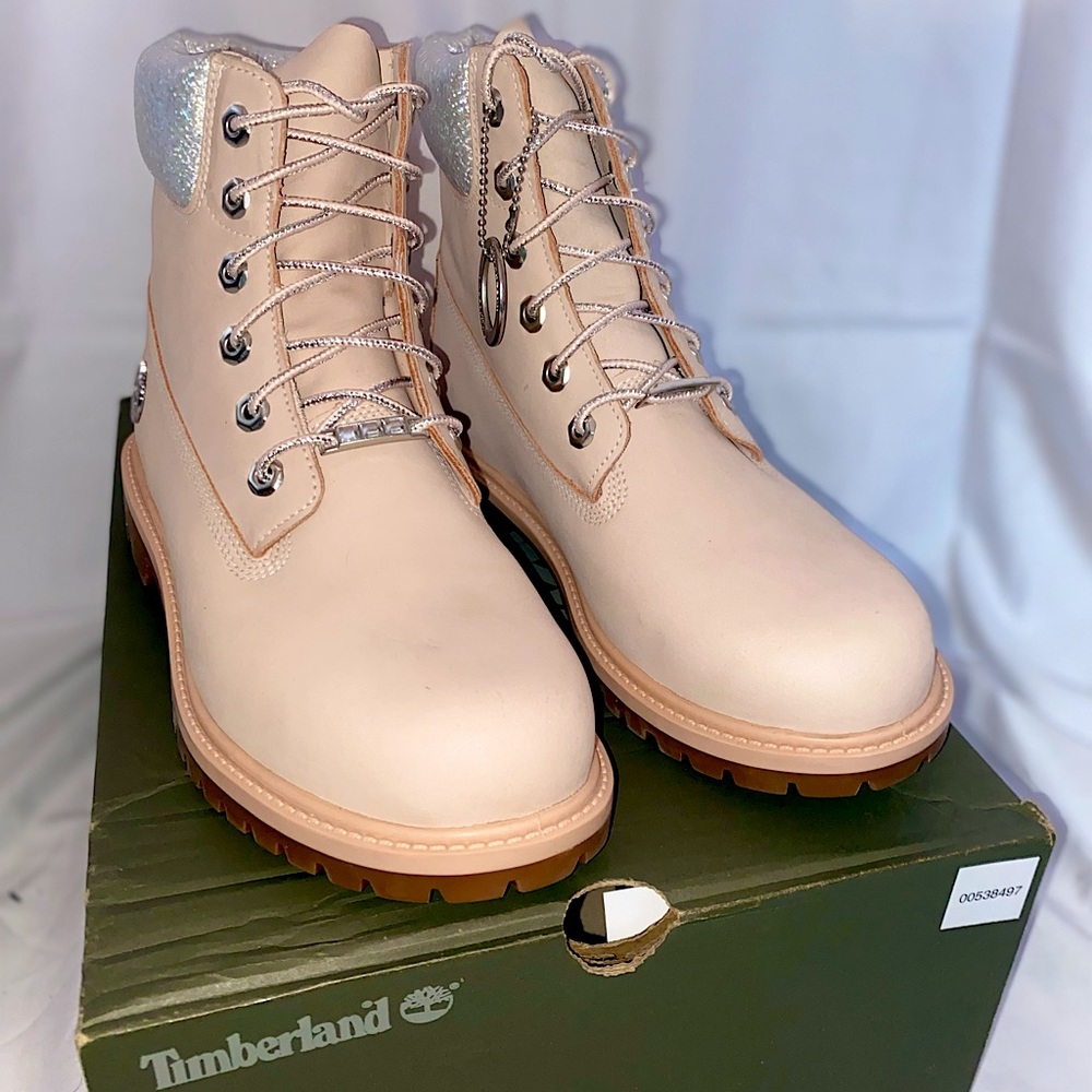Timberland Heritage 6 in waterproof boot light pink